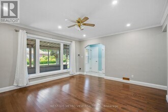 31 Rossford Rd in Toronto, ON - Building Photo - Building Photo