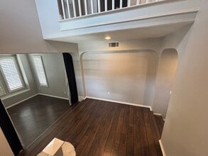 27071 Channel Ln in Santa Clarita, CA - Building Photo - Building Photo