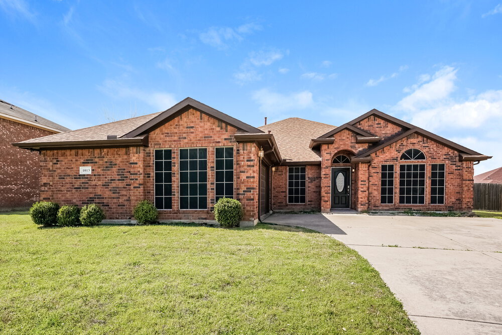 1013 Urban Dr in Desoto, TX - Building Photo