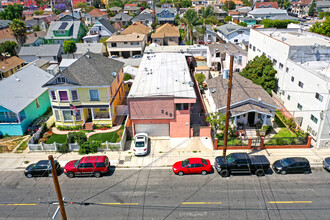 340 W 11th St in San Pedro, CA - Building Photo - Building Photo