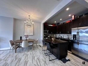 90 Bay St, Unit 4-J in Staten Island, NY - Building Photo - Building Photo