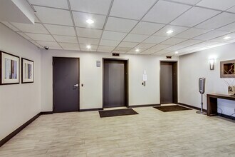 680 N Green St in Chicago, IL - Foto de edificio - Building Photo