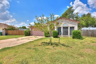 3007 Crystal Cove in Taylor, TX - Building Photo - Building Photo