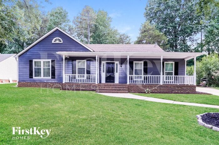 6806 San Luis Ln in Charlotte, NC - Building Photo