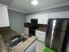 15201 SW 80th St in Miami, FL - Building Photo - Building Photo
