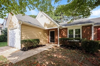 8062 S Bay Ct in Riverdale, GA - Building Photo - Building Photo
