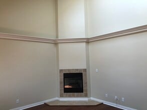 612 Nebraska Ave, Unit 303 in Long Beach, CA - Foto de edificio - Building Photo