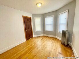 4041 Washington St, Unit 2 in Boston, MA - Building Photo