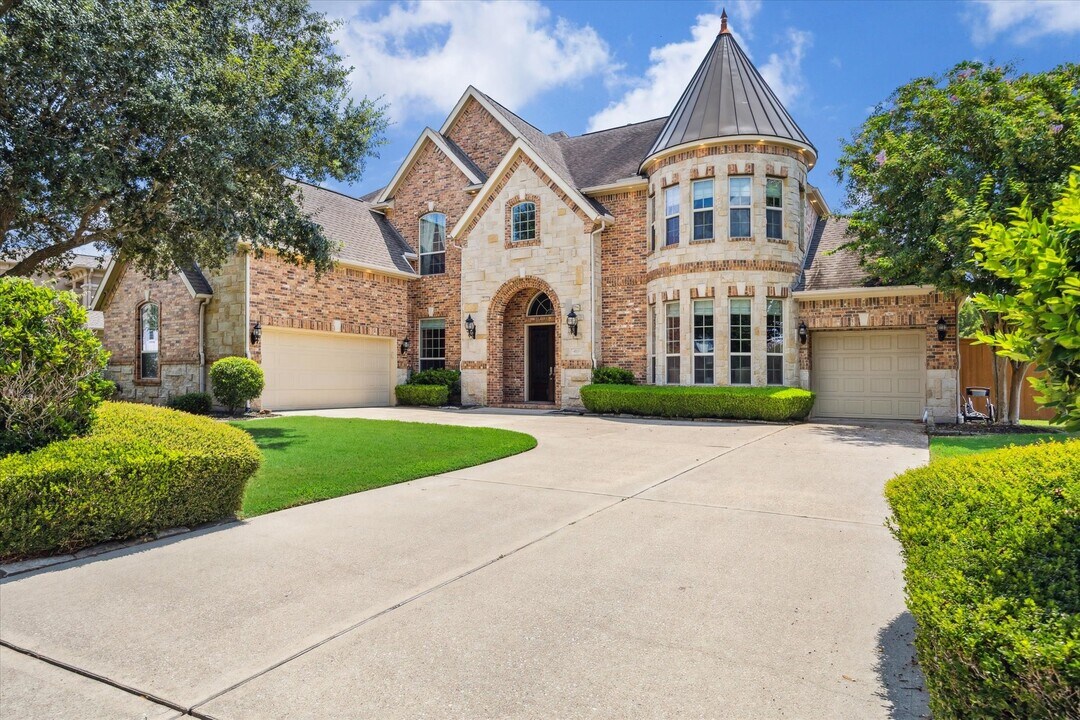4511 Royal Bend Ln in Sugar Land, TX - Building Photo