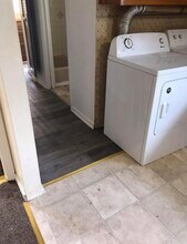 108 S 2nd Ave in Paden City, WV - Foto de edificio - Building Photo