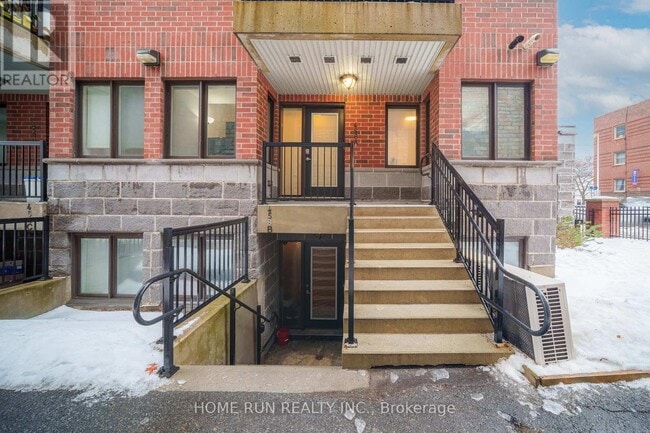 458A King Edward Ave in Ottawa, ON - Building Photo - Building Photo