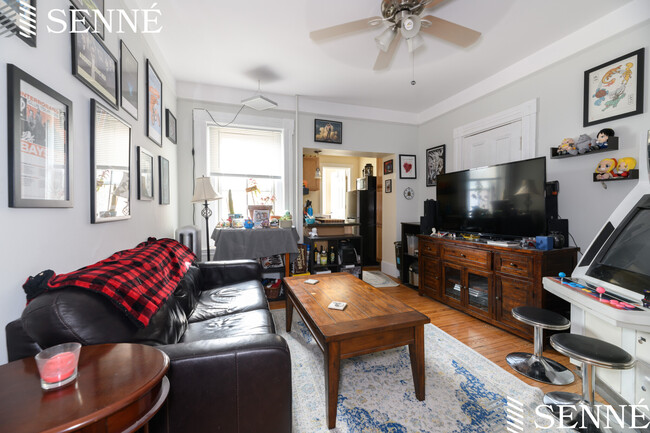 49 Laurel St, Unit 3
