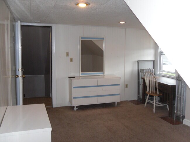 223 Halket St, Unit 2 in Pittsburgh, PA - Building Photo - Building Photo