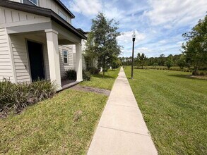 11153 Green Citron Aly in Winter Garden, FL - Building Photo - Building Photo