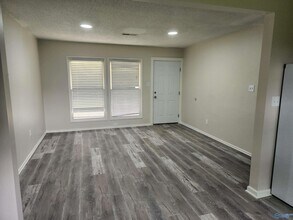 3802 Melody Rd NE in Huntsville, AL - Building Photo - Building Photo