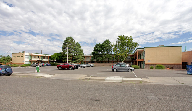 Fair Plaza Apartments in Albuquerque, NM - Building Photo - Building Photo