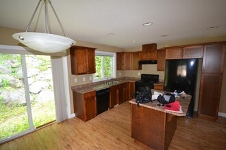 43584 Old Orchard Rd in Chilliwack, BC - Building Photo - Building Photo