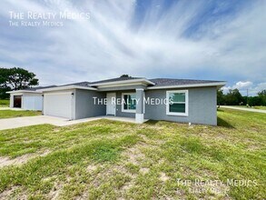 14865 SW 32nd Pl in Ocala, FL - Foto de edificio - Building Photo