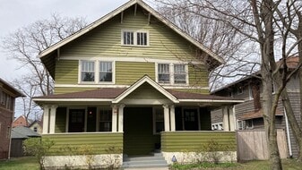 328 E 12th St in Indianapolis, IN - Building Photo