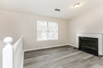 2049 Pintail Cove in Lithonia, GA - Building Photo - Building Photo