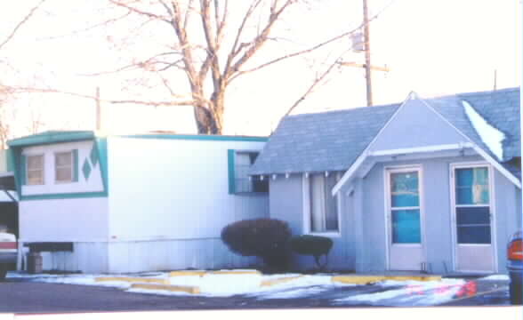 Snowy Range Mobile Home Park in Commerce City, CO - Building Photo