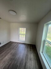 1827 Wood Ave in Waco, TX - Building Photo - Building Photo