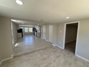 247 Carroll Rd in Glen Burnie, MD - Building Photo - Building Photo