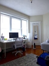 18 S Huntington Ave, Unit 12 in Boston, MA - Building Photo - Building Photo