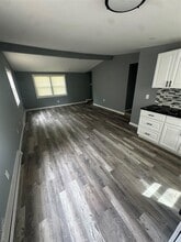 128 Lakeview Dr in Mastic Beach, NY - Building Photo - Building Photo