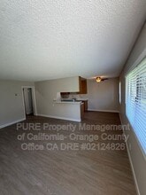 404 Nashville Ave in Huntington Beach, CA - Building Photo - Building Photo