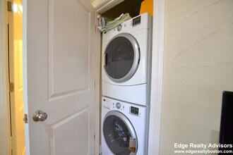 53 Dunboy St, Unit 2 in Boston, MA - Building Photo - Building Photo