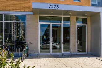 5200 Jean-Talon Rue E in Montréal, QC - Building Photo - Building Photo