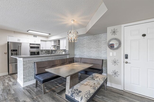 property at 1205 Wildwood Lakes Blvd