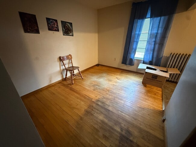 10 S Woodard Ave in Absarokee, MT - Building Photo - Building Photo