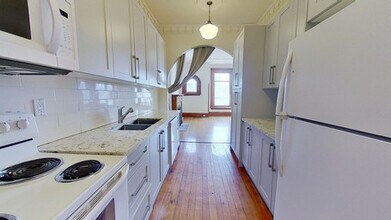 71 Spadina Rd in Toronto, ON - Building Photo - Building Photo