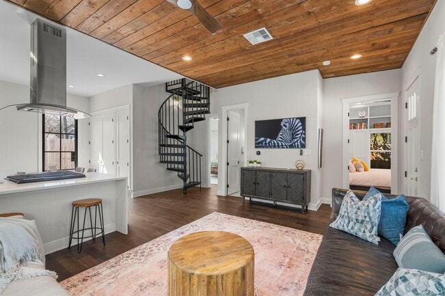 1003 Romeria Dr in Austin, TX - Building Photo - Building Photo