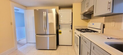 241 Main St, Unit 2 in Millburn, NJ - Building Photo - Building Photo