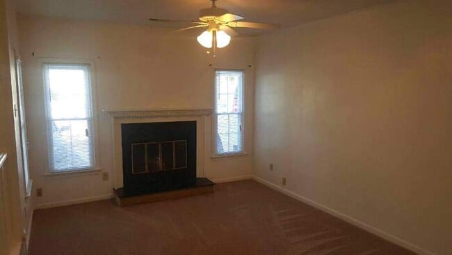 807 Diploma Ct in Virginia Beach, VA - Building Photo - Building Photo