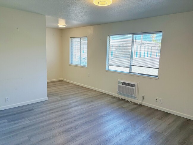 1219 T St, Unit 1219 T St Apt4 Sacramento in Sacramento, CA - Building Photo - Building Photo