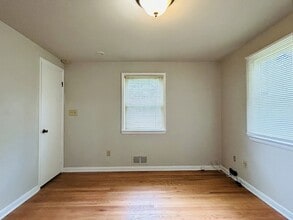 4861 Eastern Ln in Hillcrest Heights, MD - Building Photo - Building Photo