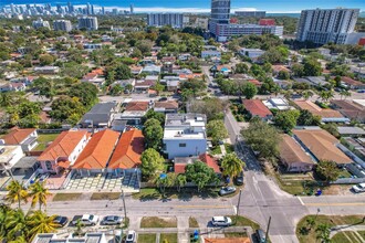 3069 SW 27th Terrace in Miami, FL - Building Photo - Building Photo