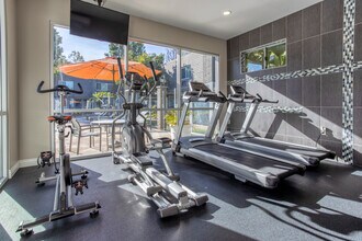 Latitude Ii in Santa Ana, CA - Building Photo - Interior Photo