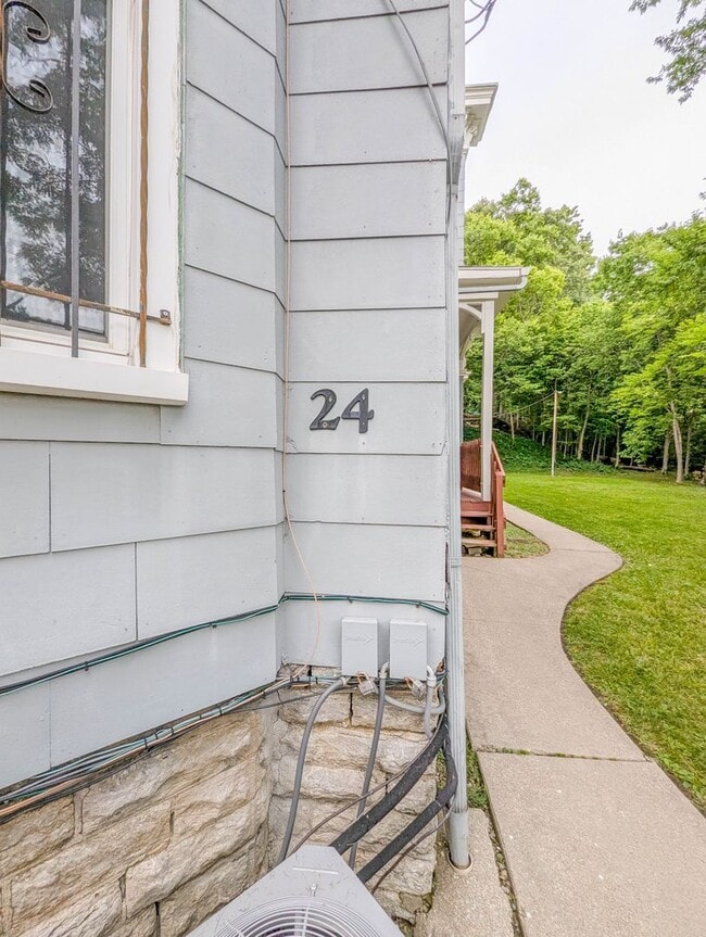 24 Conklin St in Cincinnati, OH - Foto de edificio - Building Photo