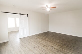 1214 44th St in Galveston, TX - Building Photo - Building Photo