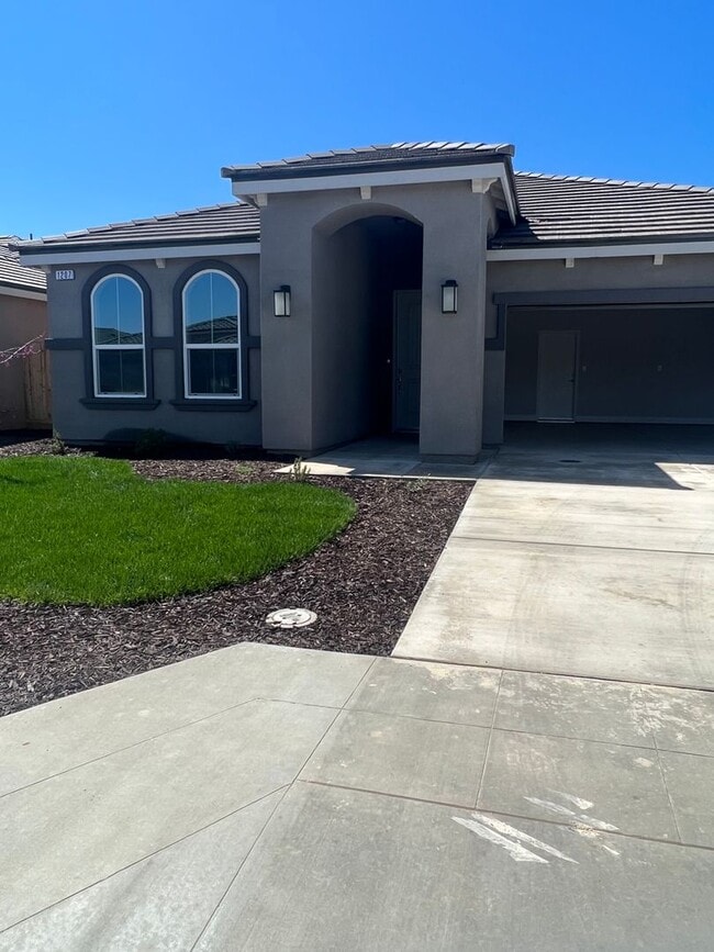 property at 1207 Bristlecone Dr