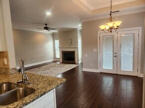 342 Creekside Ln in Pelham, AL - Building Photo - Building Photo