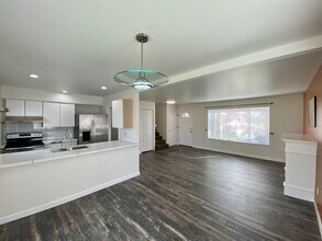 936 E St in Blaine, WA - Building Photo - Building Photo