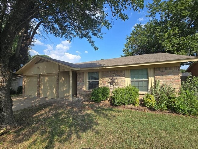 property at 613 Wagon Wheel Dr