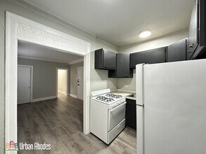 1350 N Dearborn St, Unit J02W in Chicago, IL - Foto de edificio - Building Photo