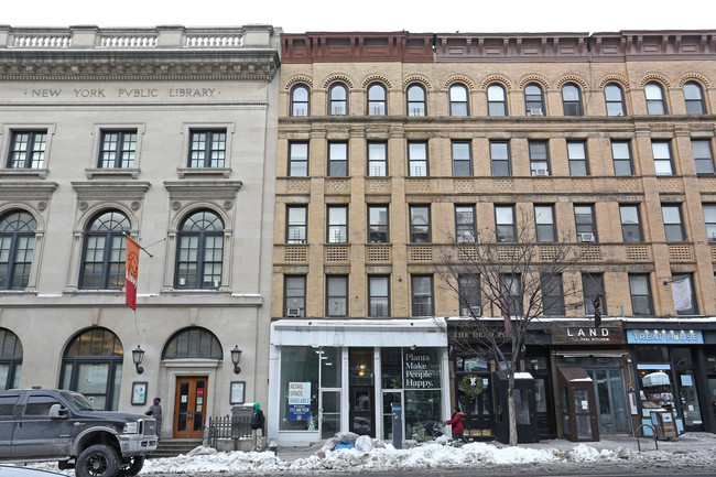 448 Amsterdam Ave in New York, NY - Foto de edificio - Building Photo
